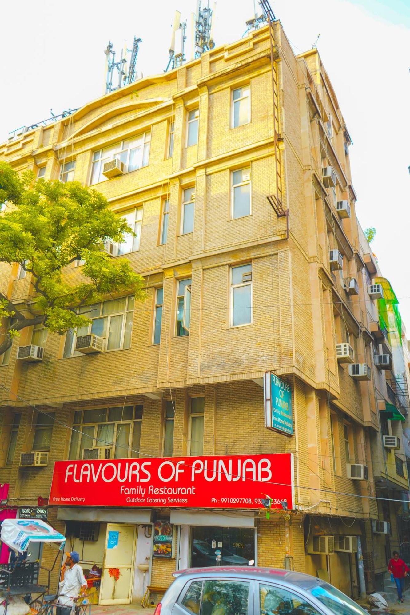 Iconic Residency - Opposite Ganga Ram Hospital Hotel New Delhi